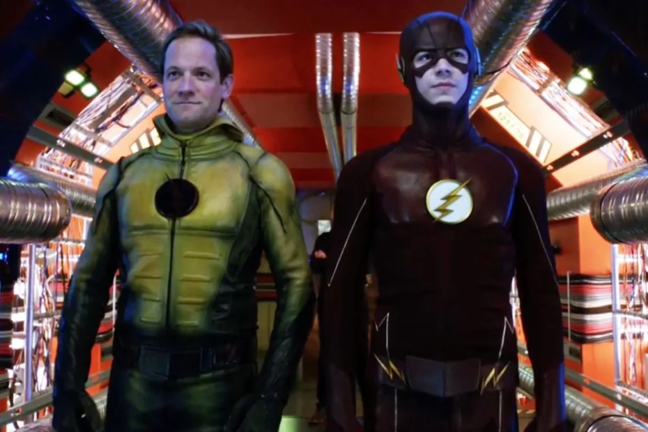 **O Grande Rival de Reverse-Flash na Arrowverse** Rivalidades Inesperadas: Ray Palmer Enfrenta Reverse-Flash