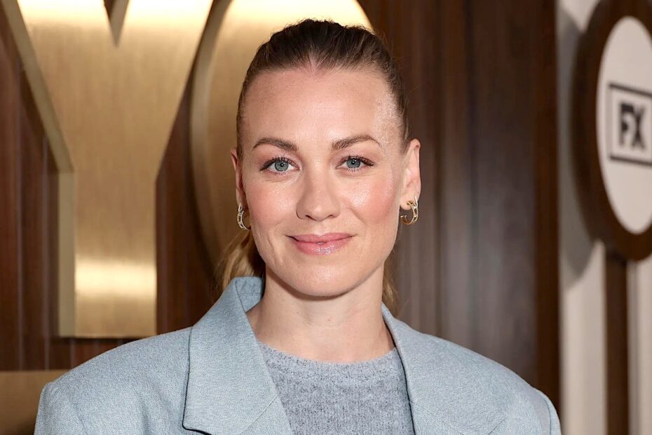 **Yvonne Strahovski Se Junta ao Elenco de Bad Monkey** Yvonne Strahovski surpreende em nova fase após O Conto da Aia