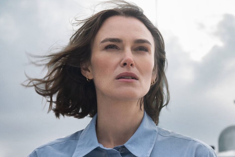 ‘The Woman in Cabin 10’: Entenda a Grande Mudança Feita na Adaptação para Netflix e Por Que o Diretor Optou por Isso Alterações significativas na adaptação de A Mulher na Cabine 10