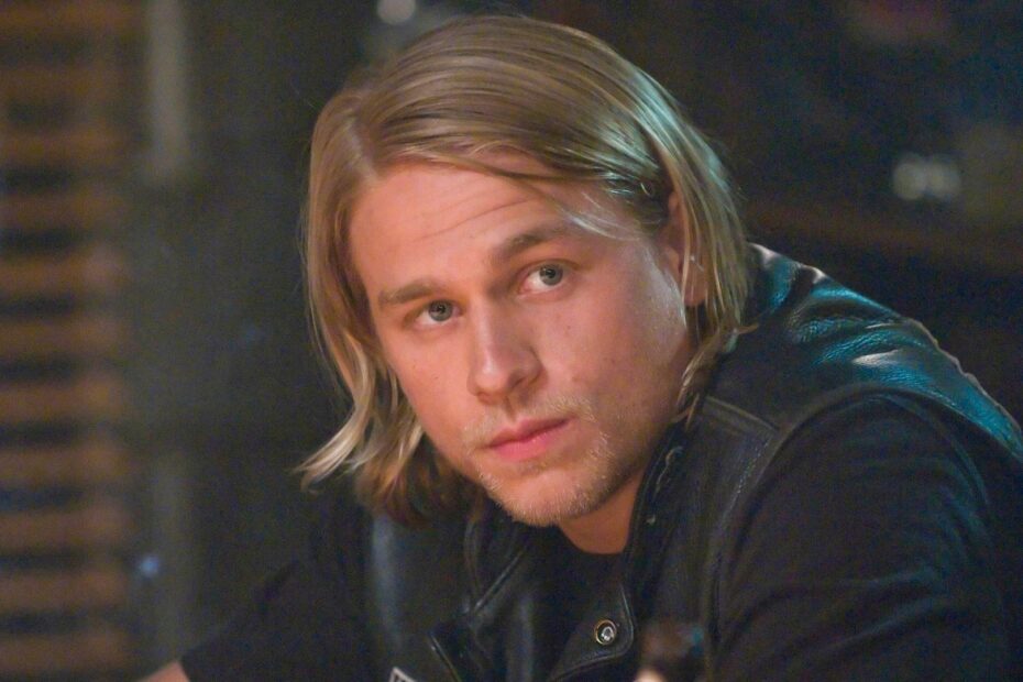 Todos os Shows de TV com Charlie Hunnam, Ordenados Pela Qualidade Geral As Melhores Séries com Charlie Hunnam: Um Ranking Imperdível