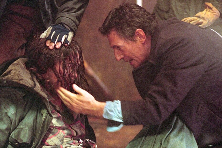 23 Anos Depois, O Filme Cult de Terror com "A Melhor Cena de Abertura de Todos os Tempos" Ganha Reconhecimento na Era do Streaming "Ghost Ship: O Retorno do Clássico do Terror nas Telas"