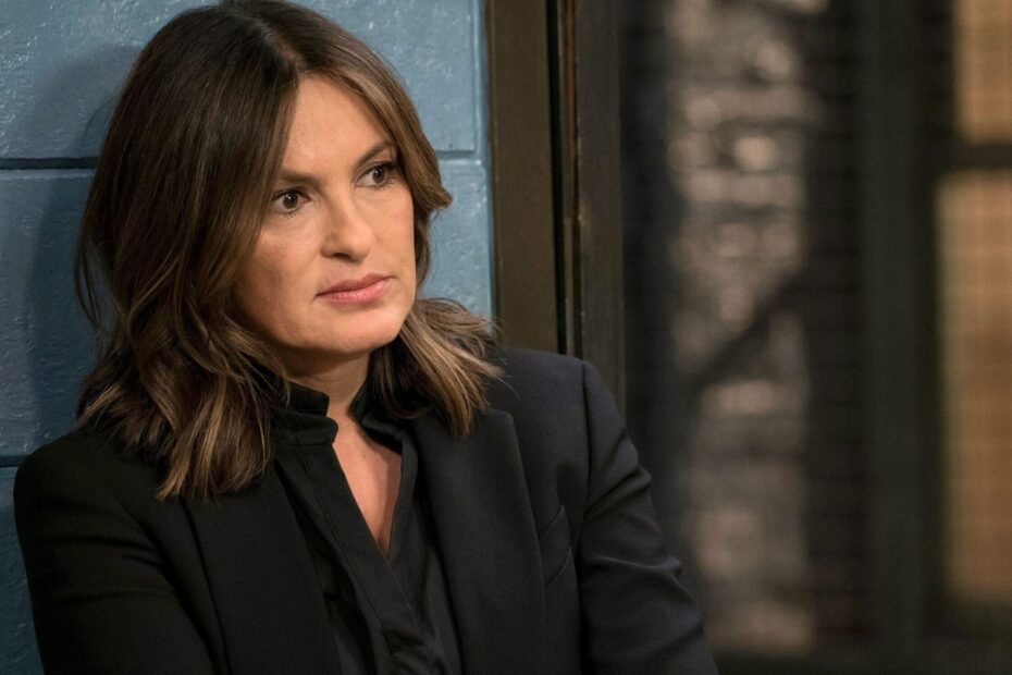 **Mudanças no Final de Law & Order: SVU Temporada 27, Episódio 2** Mudança na Temporada 27 de SVU Surpreende e Encanta Fãs