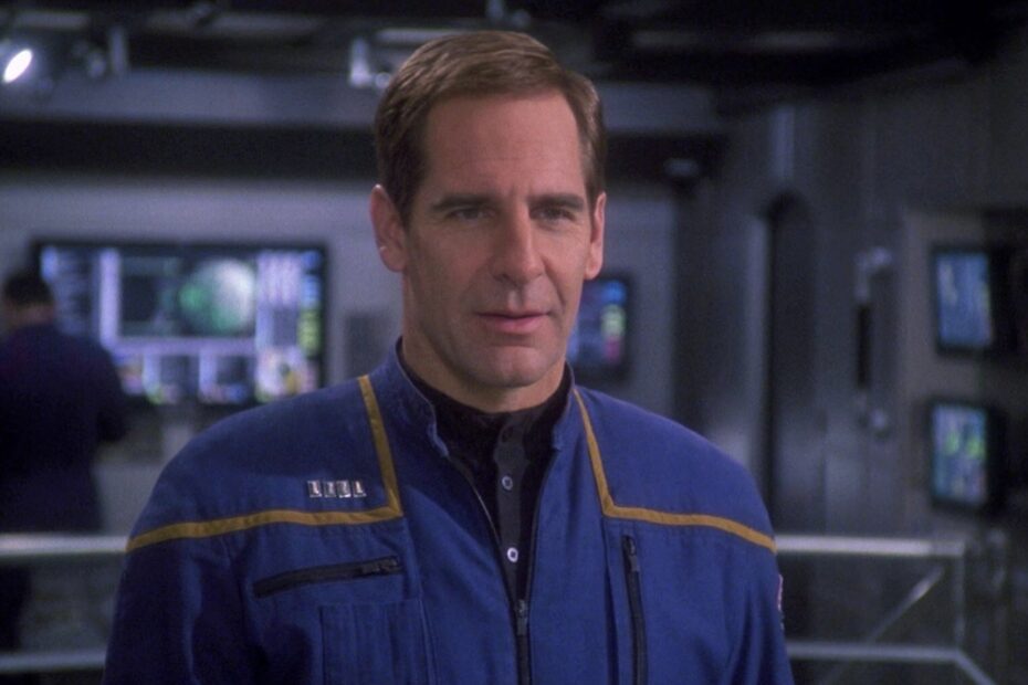Scott Bakula e o Projeto "NetForce": Um Filme que Nunca Deveria Ter Sido O deslizar de Scott Bakula em um filme cibernético frustrante