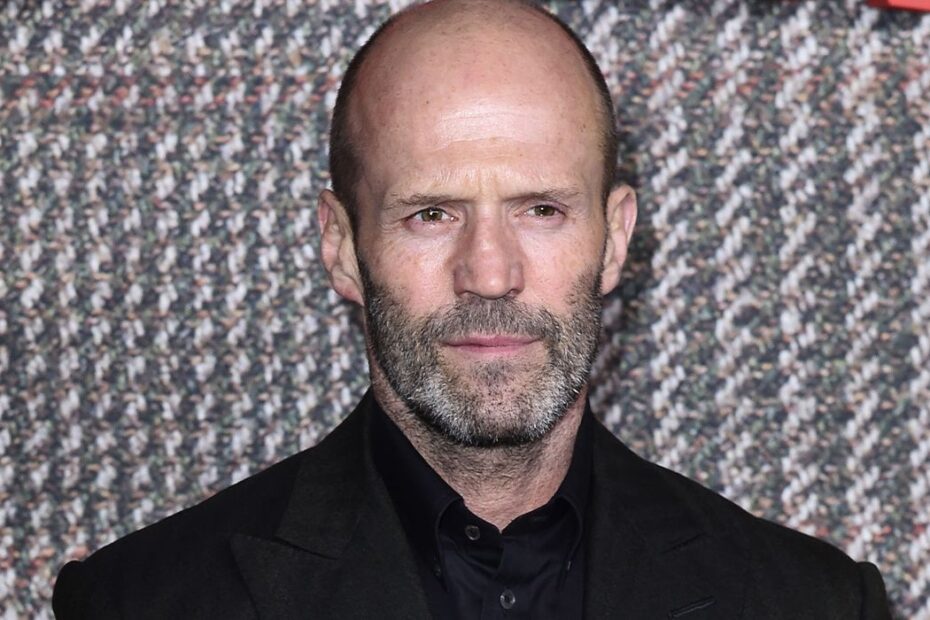 Jason Statham Retorna em Grande Estilo com "The Beekeeper 2" Statham promete ação intensa em "The Beekeeper 2"
