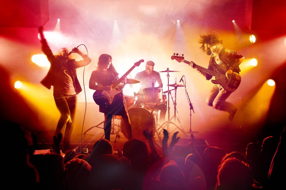 **Rock Band 4: Última Chance para Adquirir Pacotes de Músicas** Última Chance: Rock Band 4 Despede-se do Universo Musical