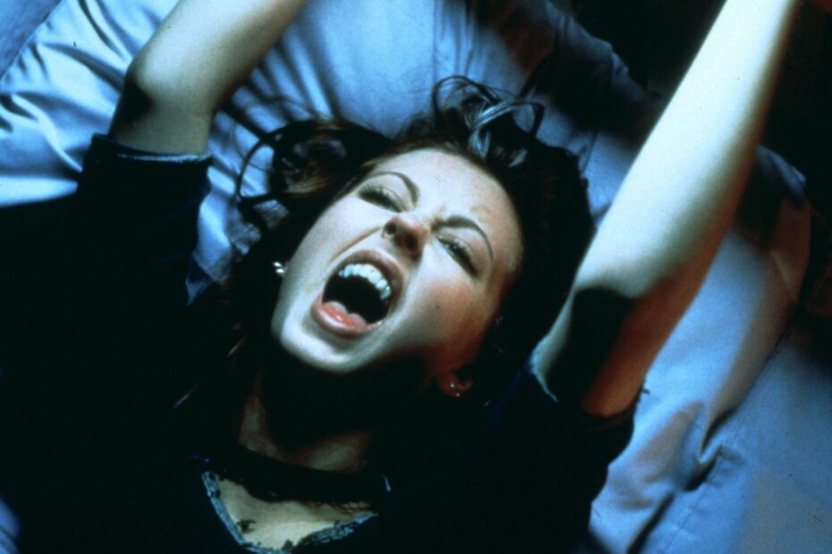 10 Filmes de Terror que Retratam com Perfeição os Desafios da Menina Adolescente Os Medos da Adolescência: Terror e Transição Feminina
