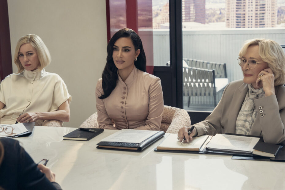“All's Fair” é Renovada Para a Segunda Temporada na Hulu Retorno Triunfante: All's Fair Ganha Segunda Temporada na Hulu
