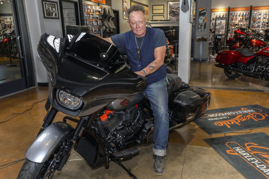 Robert Patrick e o Retorno do Love Ride 34: Uma Celebração da Solidariedade e da Cultura Motociclística Solidariedade sobre duas rodas: Love Ride 34 renasce!