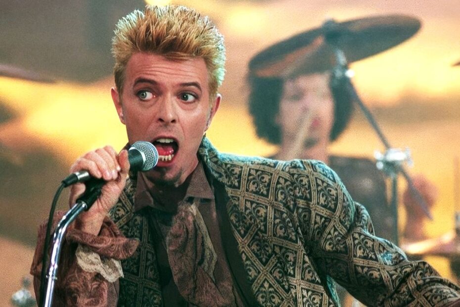 David Bowie e a Resposta Musical a Frank Sinatra A Revolução Musical de Bowie: A Resposta Surreal a Sinatra
