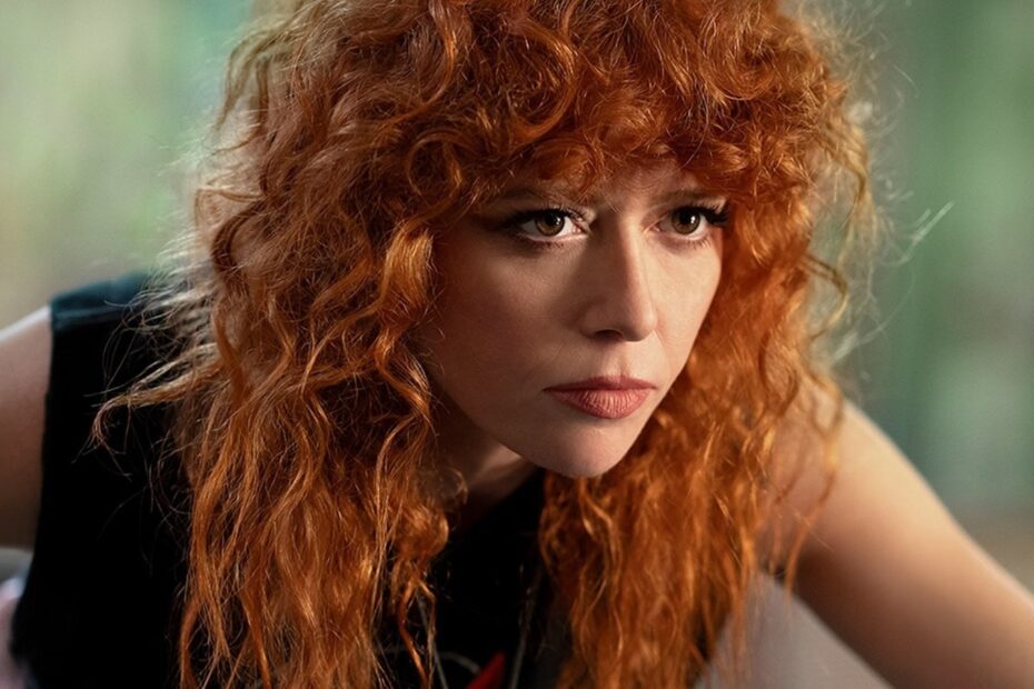 Natasha Lyonne revela o fim de Poker Face e novidades de Russian Doll