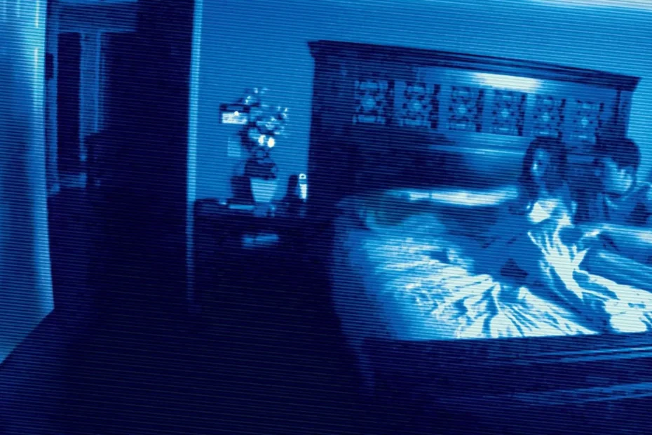 Paranormal Activity: O Retorno às Raízes do Terror Paranormal Activity Renascendo: O Terror que Retorna às Raízes