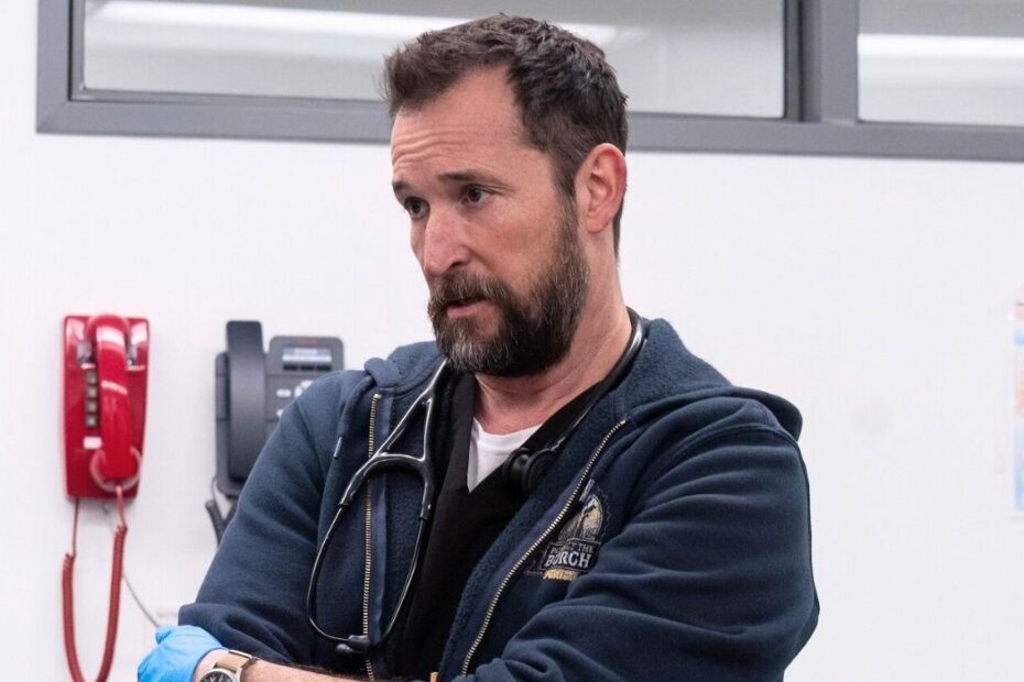 O DESAFIO DE DR. ROBBY EM 'THE PITT': UMA NOVA DINÂMICA NA SALA DE EMERGÊNCIA Conflito à Vista: A Nova Era de Desafios em The Pitt