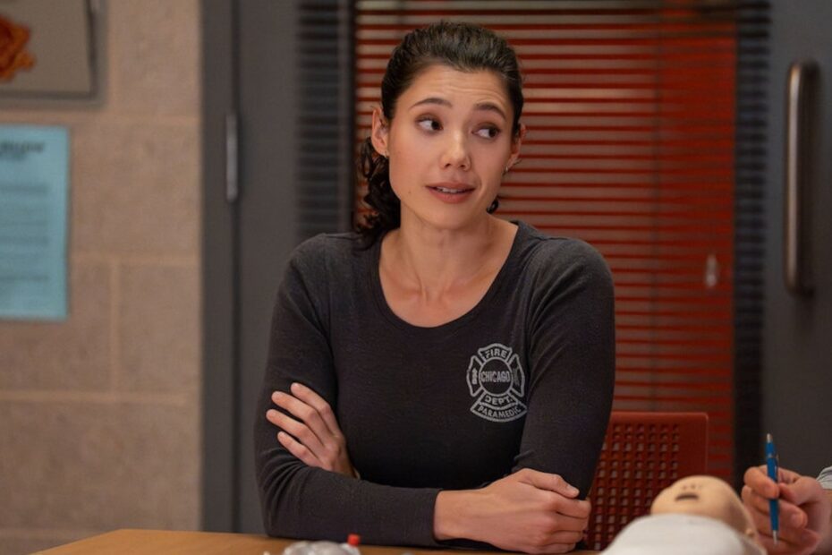 A Retorno de Sam Carver em Chicago Fire: O Que Esperar? Veterano do Chicago Fire retorna e agita o Firehouse 51
