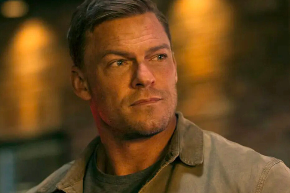 Alan Ritchson Expõe Críticas Sobre a 2ª Temporada de Reacher e Busca Melhorias para a 3ª Temporada Expectativas Frustradas: Alan Ritchson e os Descontentamentos em Reacher 2