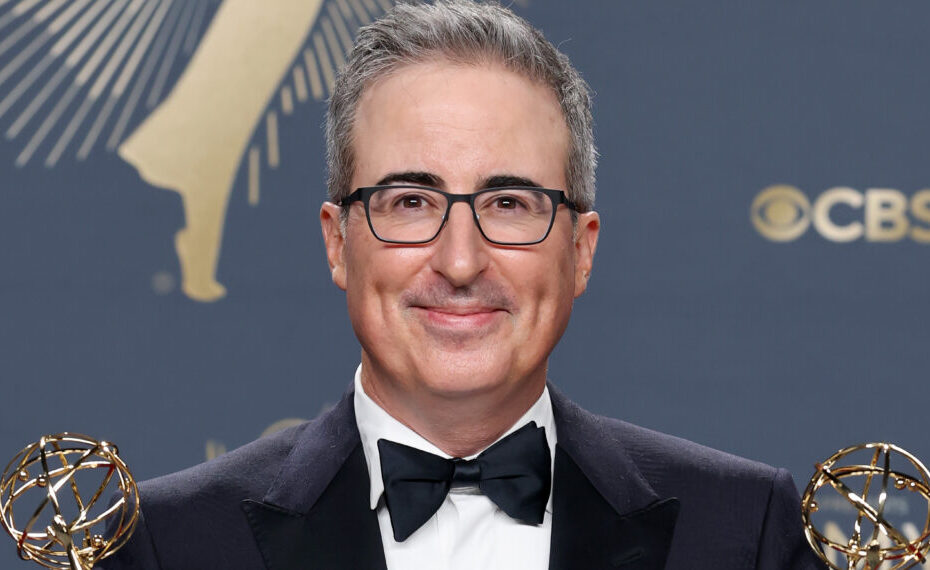 Paramount e Warner Bros. Discovery anunciam fusão bilionária e fãs temem pelo futuro de Last Week Tonight With John Oliver Fusão Paramount e Warner Bros. gera incertezas para Last Week Tonight