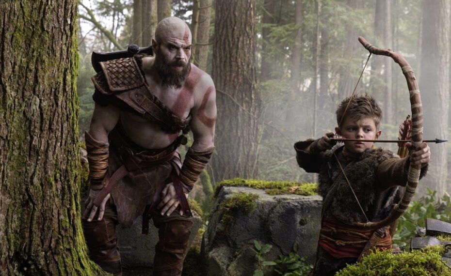 God of War: Prime Video revela primeiros visuais de Ryan Hurst como Kratos e Callum Vinson como Atreus God of War ganha imagens e detalhes da série no Prime Video