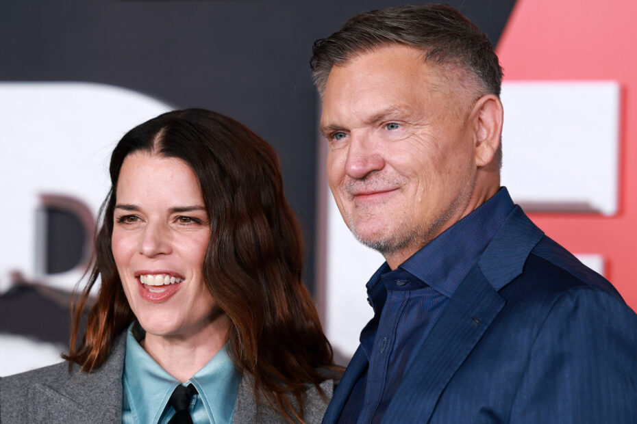 Kevin Williamson Comenta Protesto "Free Palestine" na Premiere de 'Scream 7' Kevin Williamson Aponta Liberdade de Protesto em meio à Polêmica de Scream 7