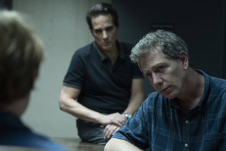 A série da HBO baseada em Stephen King que não deveria ter sido cancelada O Mistério de Uma Série de King que Deveria Continuar