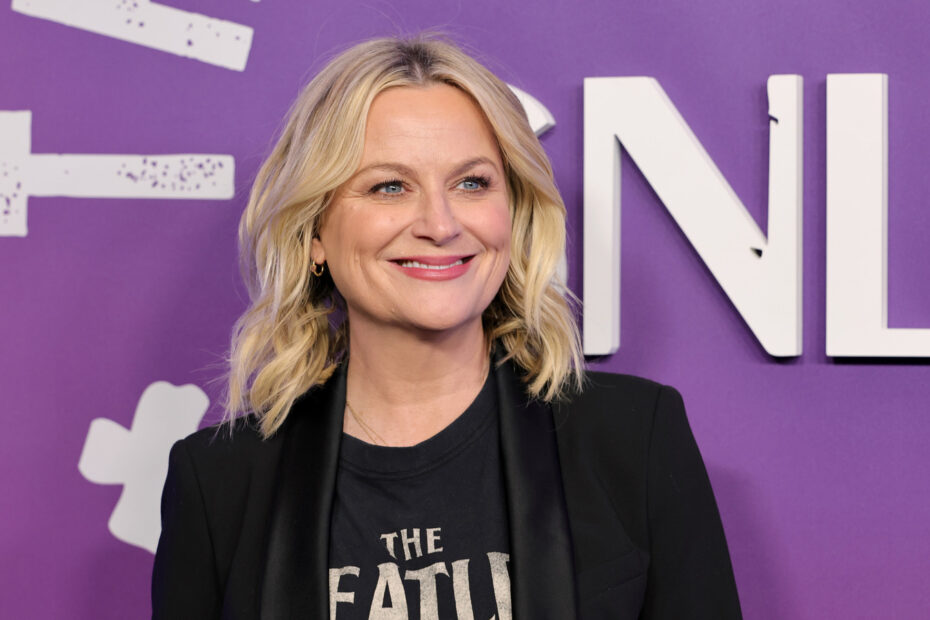 Amy Poehler e Jason Bateman Revelam Experiências Inusitadas com um Chimpanzé no SNL Quando os risos se tornam gritos: histórias de SNL