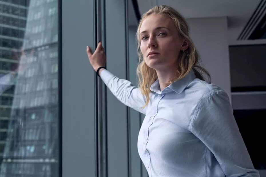 Sophie Turner conquista sucesso em Prime Video com 'Steal' antes da estreia de Tomb Raider Sophie Turner brilha em 'Steal', sucesso no Prime Video
