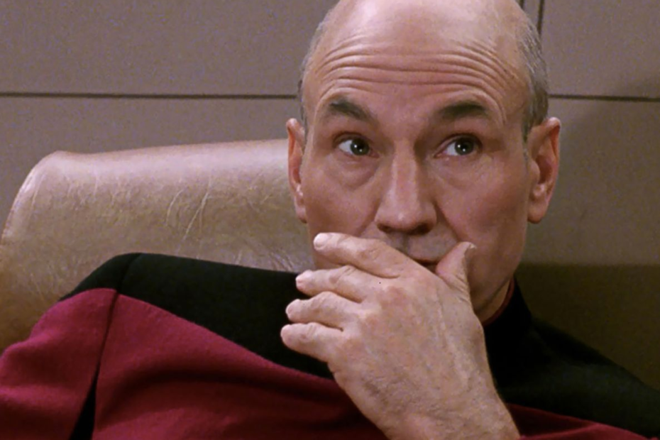 Easter Egg de Star Wars em Star Trek Conecta Mais de 120 Anos de Lore de Ficção Científica Star Wars faz aparição surpreendente em novo episódio de Star Trek