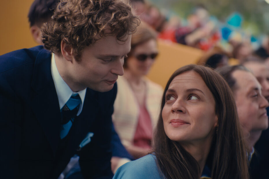 Queen Silvia: Uma História de Amor Real com Conexões com a ABBA Ganhará Vida na Prime Video A emocionante história de amor real que une Queen Silvia e ABBA chega ao Prime Video