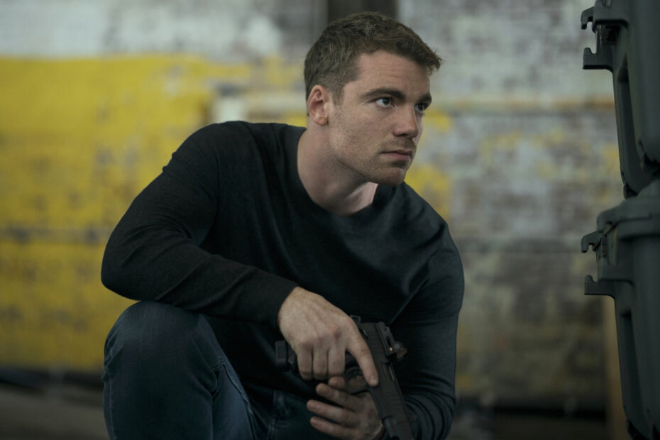 A Série "The Night Agent" Ganha Novo Fôlego com Renovações para a Quarta Temporada no Netflix The Night Agent ganha novos desafios e ações na quarta temporada
