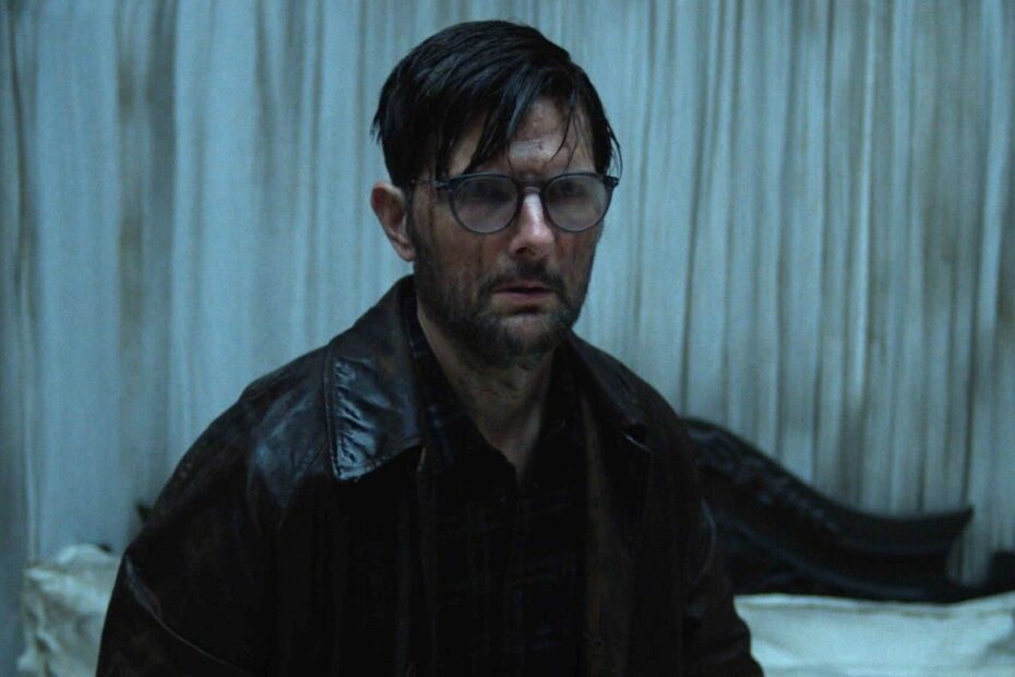 Adam Scott surpreende em novo trailer do terror Hokum, que remete ao estilo de Stephen King Adam Scott mergulha no terror psicológico em Hokum