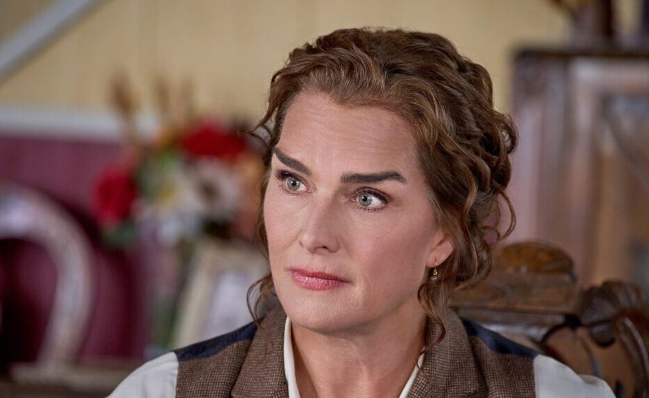 Brooke Shields retorna emocionada como Charlotte Thornton em "Quando Chama o Coração" para homenagear seu filho Jack Brooke Shields emociona como Charlotte em retorno a Quando Chama o Coração