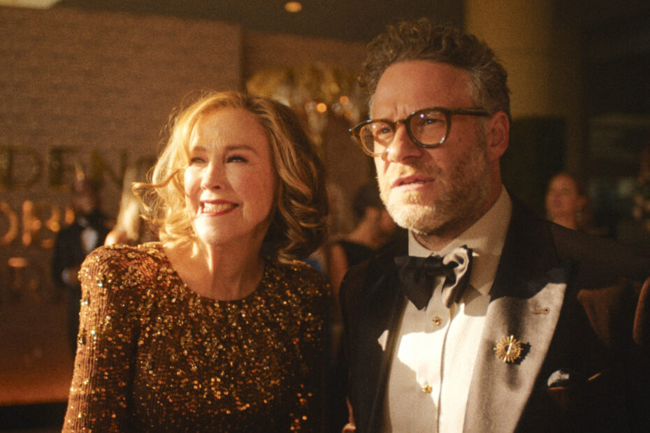 Catherine O'Hara é homenageada com prêmio póstumo emocionante