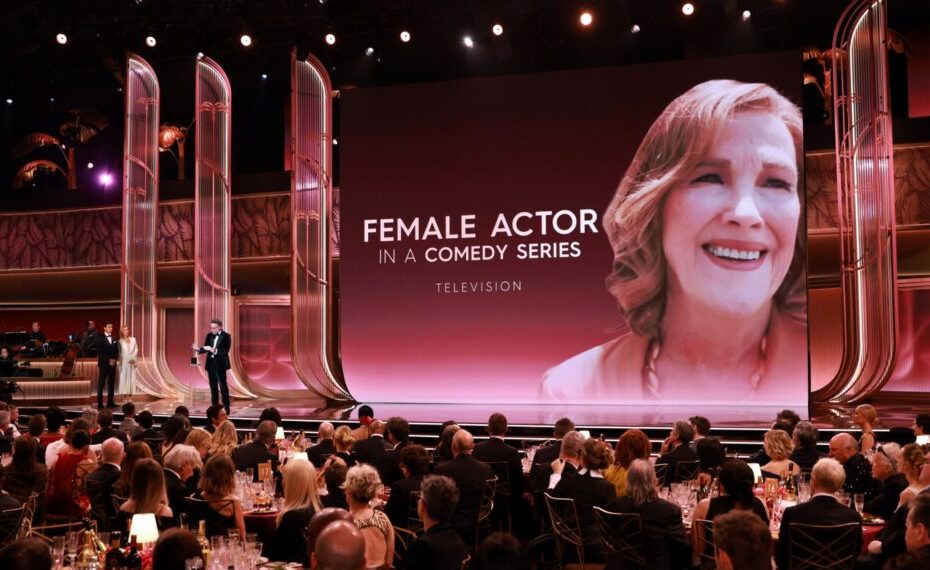 Catherine O'Hara é homenageada em prêmio emocionante no Actor Awards
