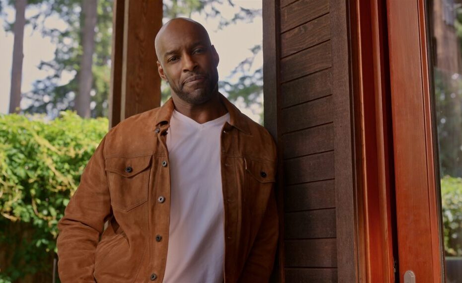 Virgin River: Colin Lawrence revela os rumos do personagem Preacher na temporada 8 Colin Lawrence antecipa mudanças significativas para Preacher em Virgin River 8