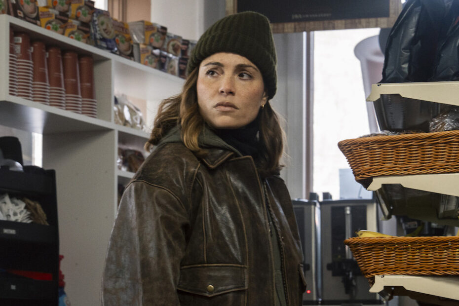 Eva enfrenta seus fantasmas enquanto busca justiça na nova temporada de FBI