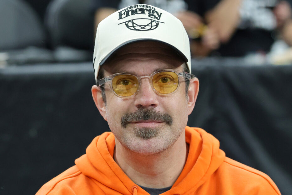 Jason Sudeikis em "Hit-Monkey": Um Tesouro Escondido da Marvel que Você Precisava Conhecer Hit-Monkey: A ousadia animada que desafia as convenções da Marvel