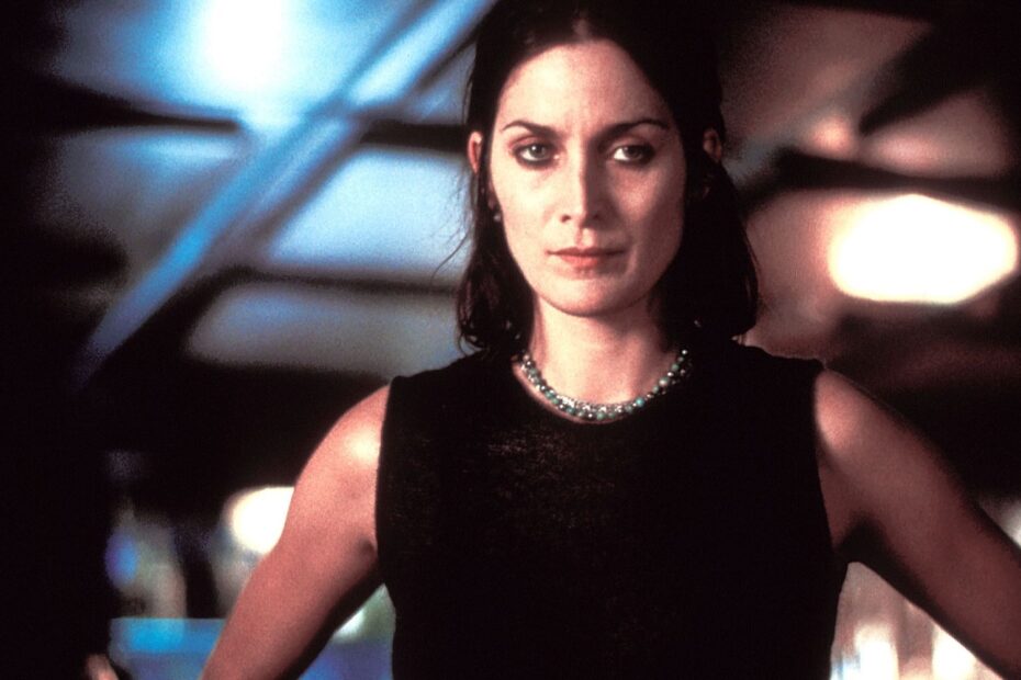 25 ANOS ATRÁS, CHRISTOPHER NOLAN DEFINIU SUA CARREIRA COM ESTE INDEPENDENTE QUASE PERFEITO Memento: O thriller que revolucionou o cinema independente