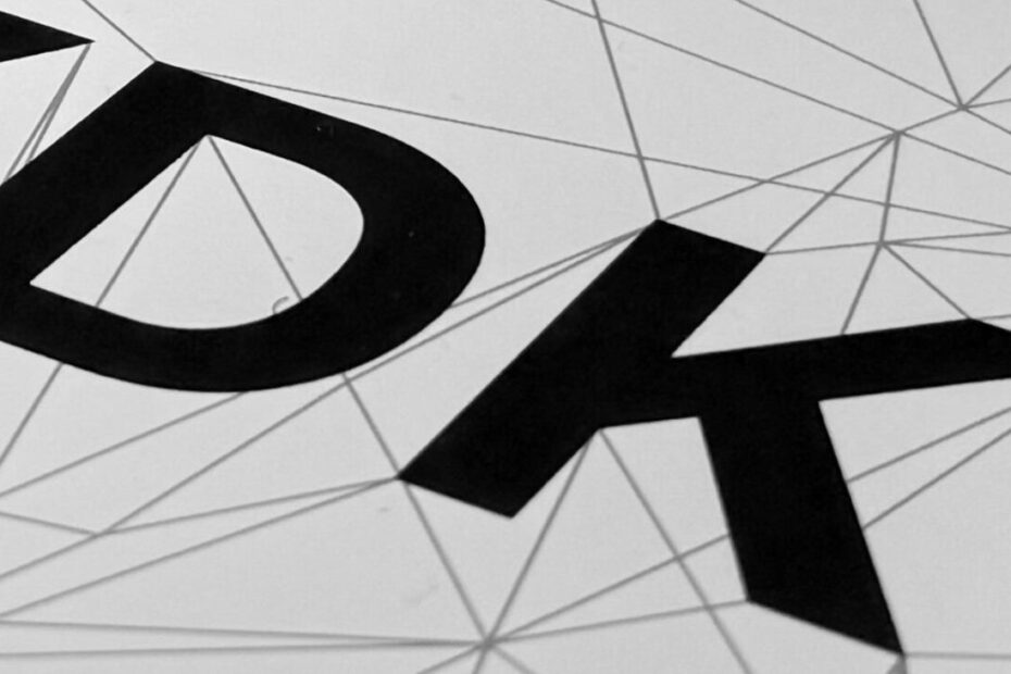 Xbox revela teaser misterioso de novo hardware na GDC, alimentando especulações sobre o Project Helix Microsoft provoca gamers com teaser enigmático de novo hardware Xbox, possivelmente o Project Helix