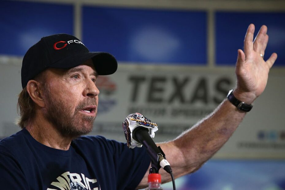 Morre Chuck Norris, ícone do cinema de ação, aos 86 anos