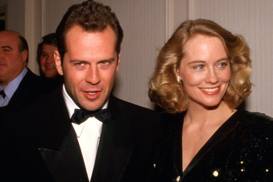O Enigma por Trás do Cancelamento de "Moonlighting" O enigma do cancelamento de Moonlighting e seu legado duradouro