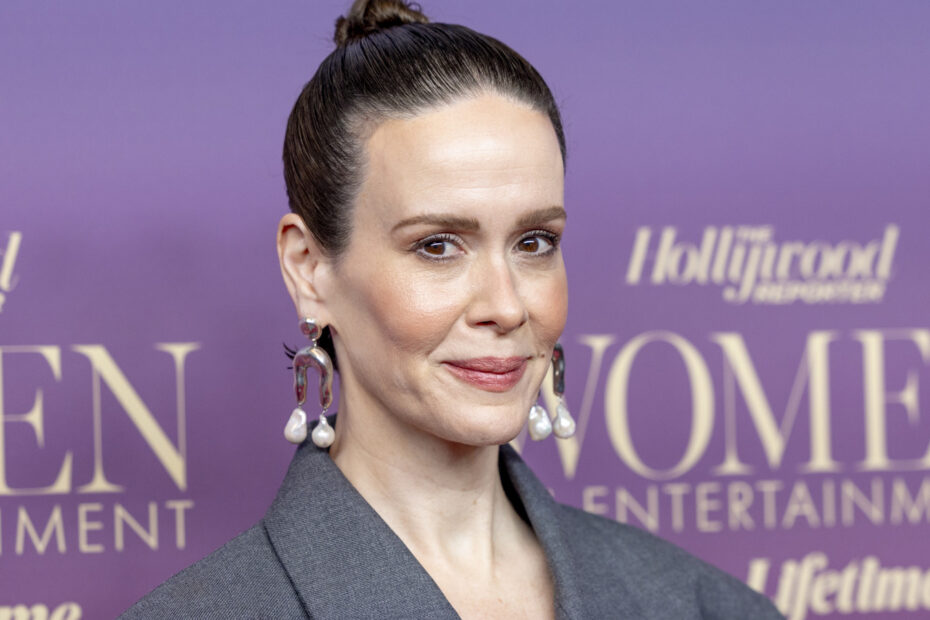 Sarah Paulson e seus primeiros passos na televisão: O legado de "American Gothic" O legado de American Gothic e a ascensão de Sarah Paulson