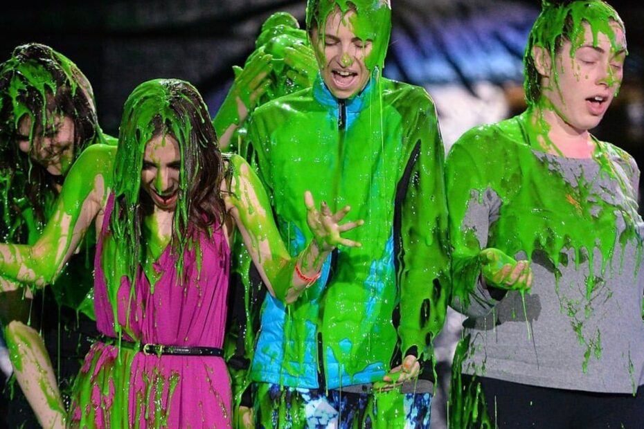 O Que é o Lendário Slime Verde da Nickelodeon? Está Realmente Édible? O legado do slime verde da Nickelodeon que continua a encantar fãs