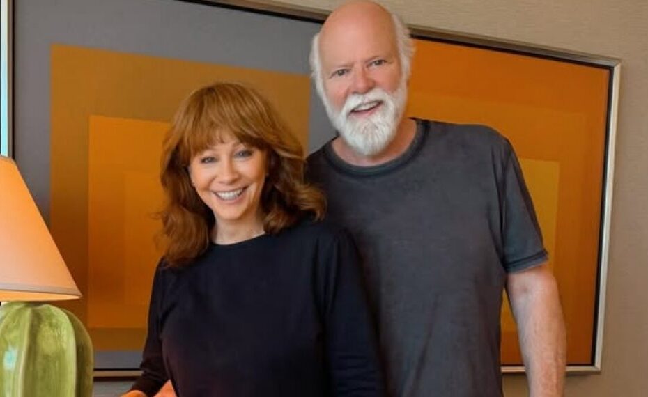 Reba McEntire celebra aniversário de 71 anos com fim de semana inesquecível em Las Vegas ao lado de Rex Linn Reba McEntire celebra 71 anos com festa romântica em Las Vegas
