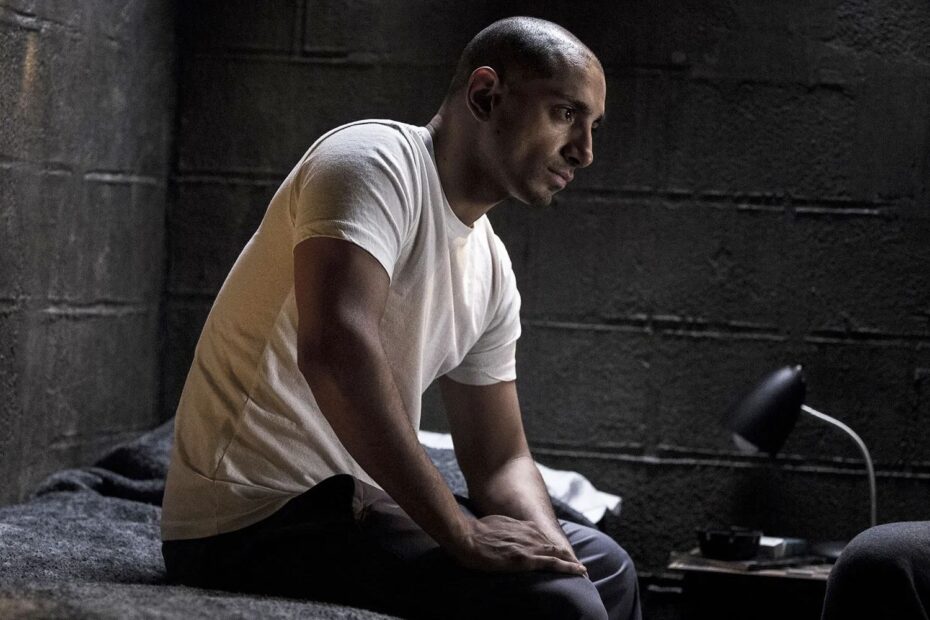 7 CRIME SHOWS ONDE CADA EPISÓDIO É UMA OBRA-PRIMA Séries de crime que redefinem a narrativa na televisão moderna