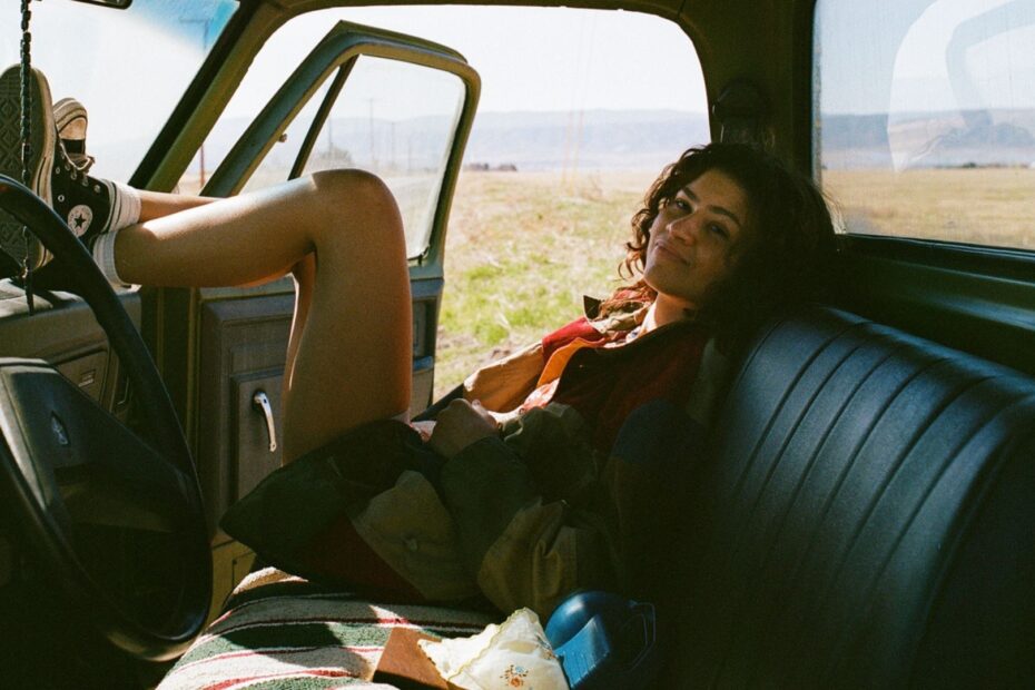 Zendaya Revela os Bastidores Intensos da Produção da Última Temporada de Euphoria Zendaya compartilha bastidores intensos da última temporada de Euphoria