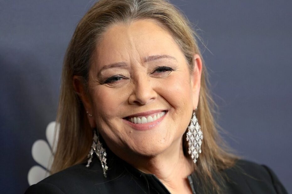 A segunda temporada do drama policial exibido pela emissora ABC ganhou um reforço de peso em sua equipe de atores. A entrada de Camryn Manheim em 911 Nashville foi confirmada para um papel recorrente de grande destaque na trama. A atriz premiada com o Emmy interpretará a Dra. Marcia Zellner na nova fase da produção. Camryn Manheim em 911 Nashville entra para o elenco
