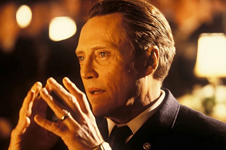 A filmografia de Steven Spielberg é repleta de clássicos absolutos do cinema. Obras como Jaws e Schindler's List dominam as discussões sobre o cineasta. No entanto, o suspense criminal Catch Me If You Can merece muito mais reconhecimento. O filme brilha do primeiro ao último minuto. catch me if you can