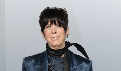 A veterana e perene indicada ao Oscar Diane Warren foi confirmada para compor uma canção original para Armani: The King of Fashion, a cinebiografia dedicada ao icônico estilista italiano que terá a direção de Bille August. Com essa contratação, Warren reencontra o produtor italiano Andrea Iervolino, repetindo a parceria de sucesso que tiveram em Tell It Like A Woman — cuja canção rendeu uma indicação ao Oscar — e no aguardado Maserati: The Brothers. Diane Warren fará música para o filme Armani