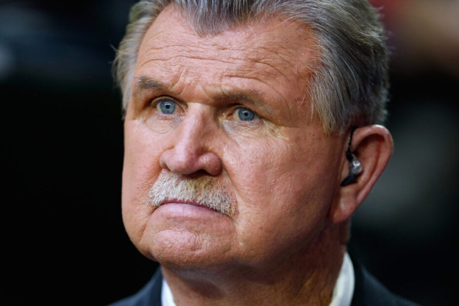 O esporte e o entretenimento perderam uma de suas figuras mais marcantes. Mike Ditka, ex-treinador do Chicago Bears e membro do Pro Football Hall of Fame, faleceu aos 86 anos. A triste notícia foi anunciada por sua família na sexta-feira. Em um comunicado oficial, seus entes queridos destacaram que, embora o mundo o conhecesse como um jogador lendário e um técnico histórico que liderou o Chicago Bears rumo ao Super Bowl XX, para eles ele era o verdadeiro coração da família, sendo lembrado para sempre com muita saudade. Adeus a Mike Ditka, lenda da NFL e da TV, aos 86 anos