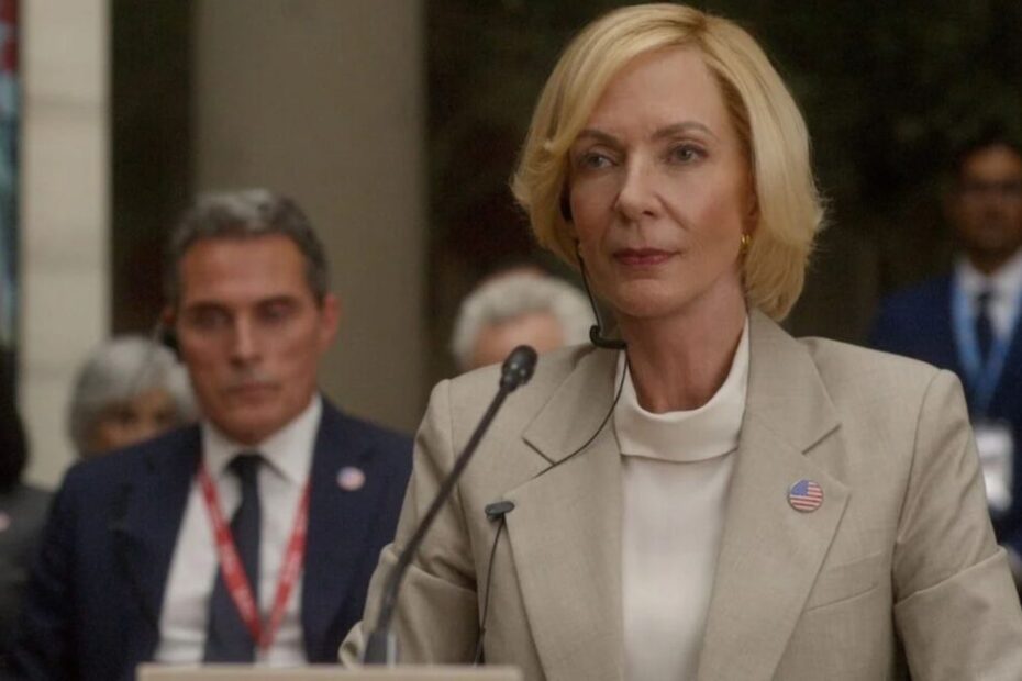 A palavra chave desta notícia é the diplomat temporada, celebrando os momentos mais intensos e inacreditáveis do drama político de maior sucesso da Netflix. A quarta temporada elevou a fasquia dos jogos de poder, colocando Kate Wyler em uma encruzilhada definitiva entre sua consciência e o dever diplomático. Com ataques violentos e reviravoltas geopolíticas, a série provou seu valor. the diplomat temporada